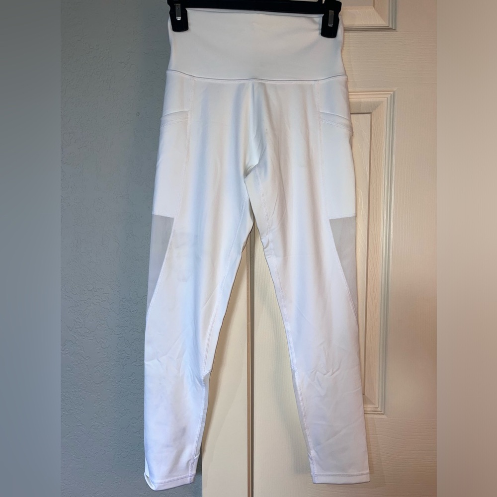 Aerie Offline White 7/8 Legging Hi-Rise Short Inseam Size Medium with Sheer